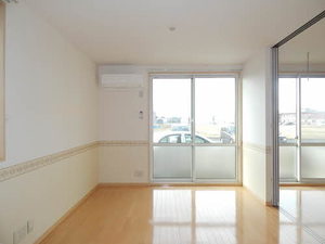 Ｎ・Ｙボンジュール　Ⅱ棟　＊ B0101号-3