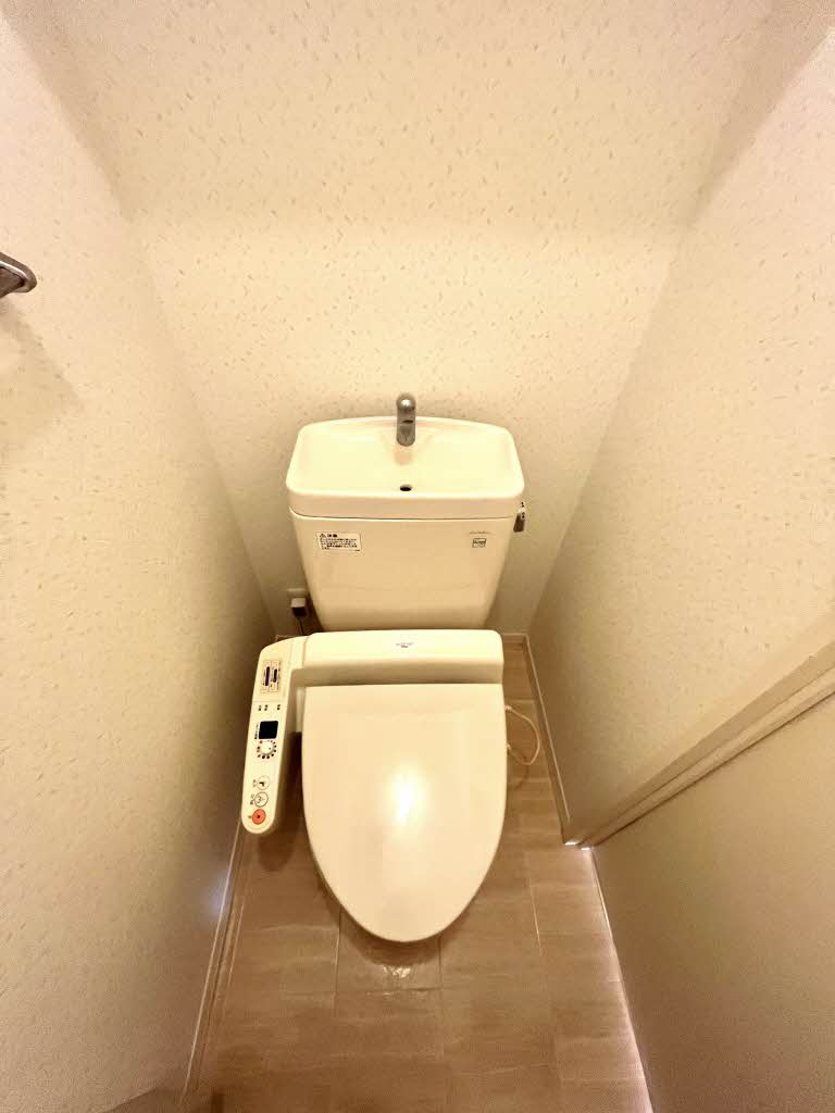 エステル　Ｂ棟　＊ B0103号-6