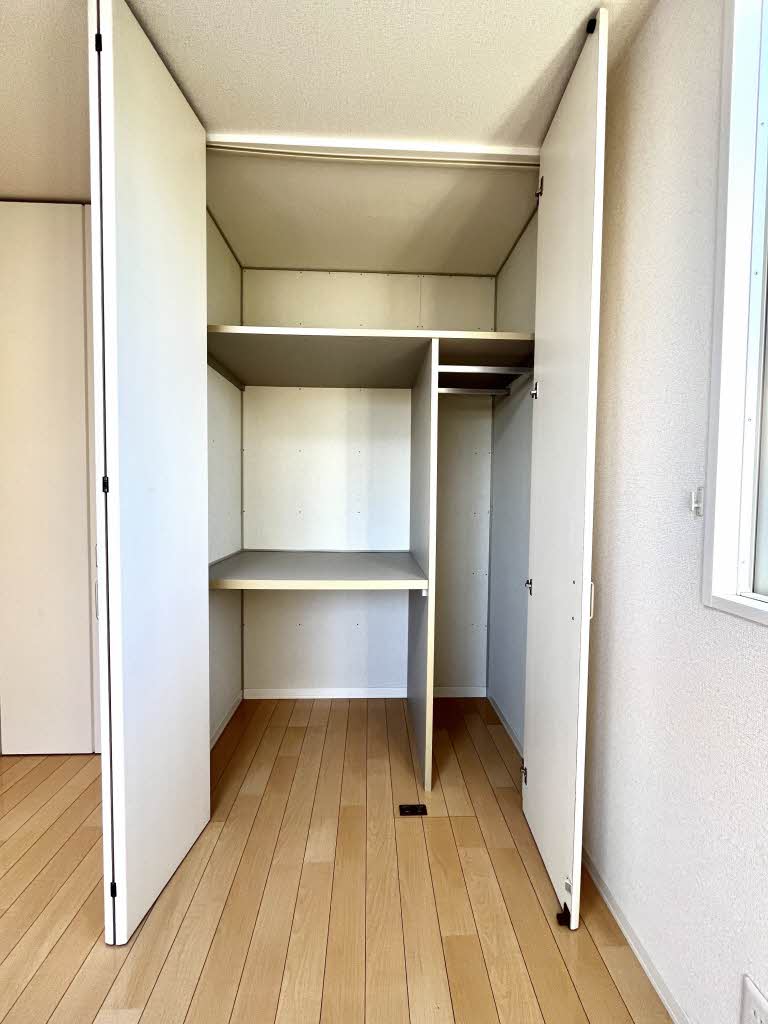 エステル　Ｂ棟　＊ B0103号-8