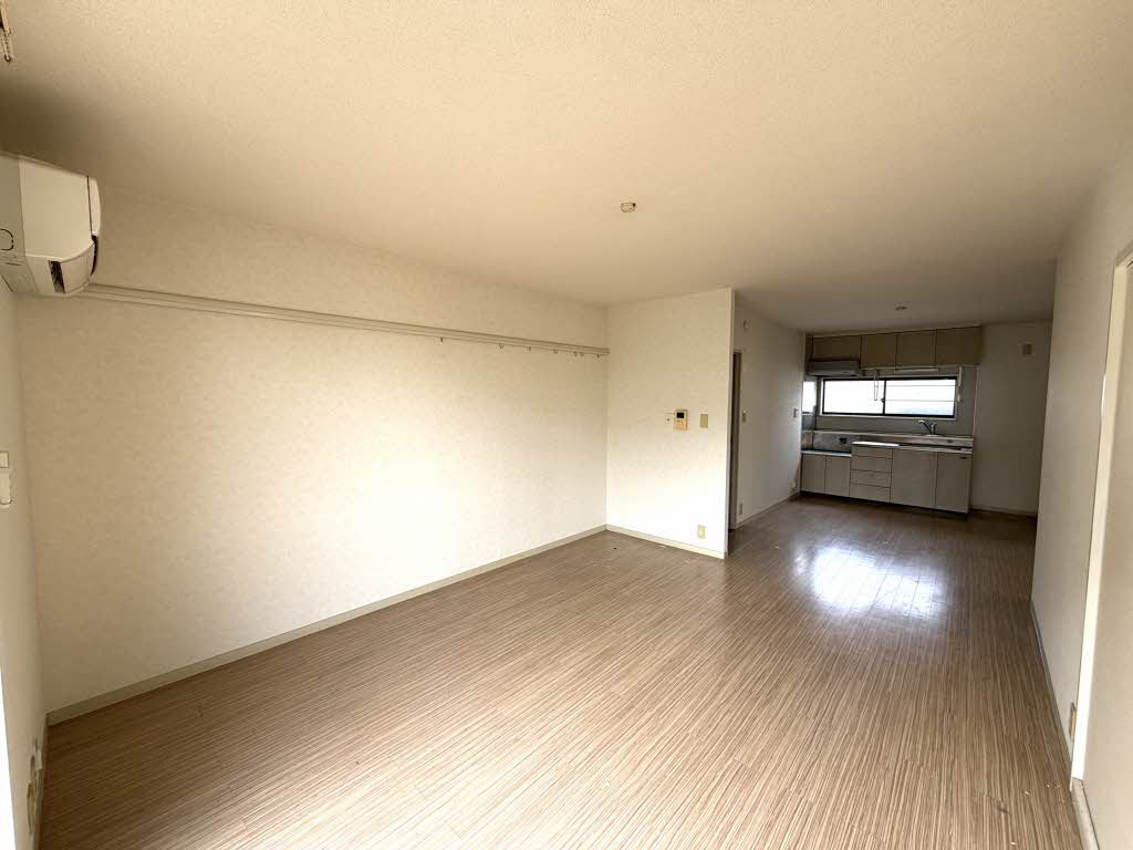 ヴィラージュ松倉 A棟 A0102号-2