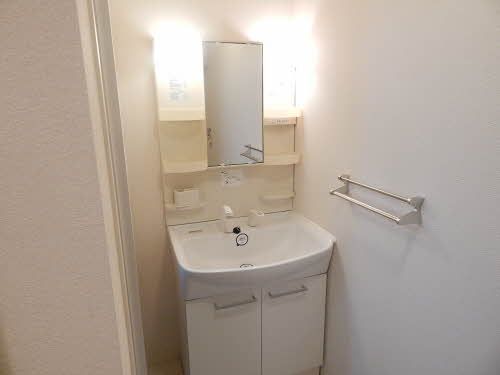 コオリナ　Ｂ棟　＊＊ B0202号-6