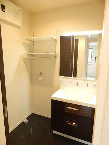 シャーメゾンルポ　＊ A0202号-8