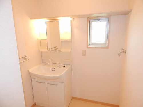 Ｎ・Ｙボンジュール　Ⅱ棟　＊ B0101号-10