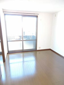 エポックサンハイム　Ｅ棟　＊＊ E0201号-7