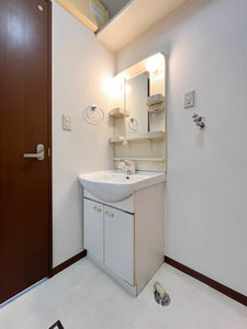 ウエスト　ヴィレッジ　Ａ棟　＊＊ A0101号-7