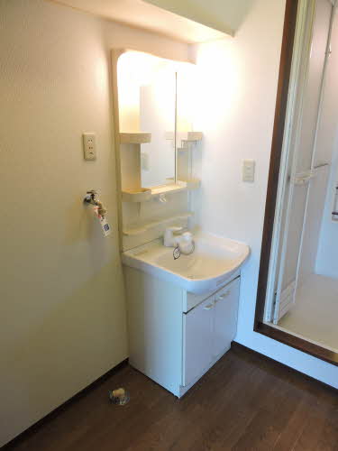 エポックサンハイム　Ｅ棟　＊＊ E0201号-11