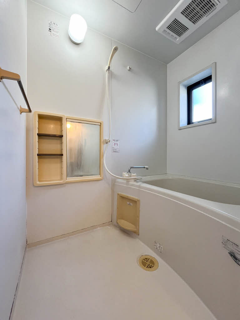 ウエスト　ヴィレッジ　Ａ棟　＊＊ A0101号-8