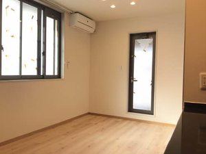 Ｌｅ　日赤前　＊＊ A0302号-3