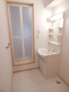 マリナライフ　Ｂ棟　＊＊ B0201号-8