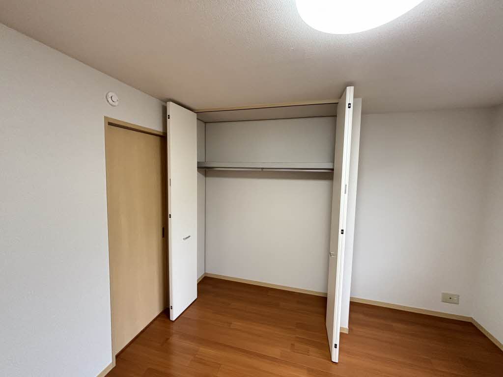 グランデュオ紙小　Ｂ棟　＊ B0201号-6