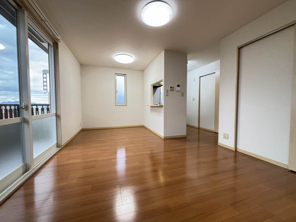 グランデュオ紙小　Ｂ棟　＊ B0202号-2