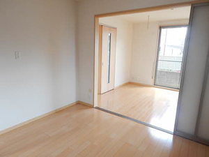 グリーンハウス城角　Ｄ棟　＊ D0101号-3