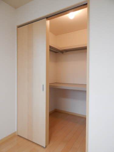 シャーメゾン空港南　Ｄ棟　＊＊ D0203号-7