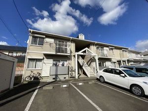 クレストファミール