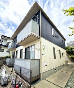 ネイビーハウス