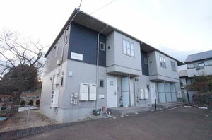 メゾン・カームニスＢ 102号-1