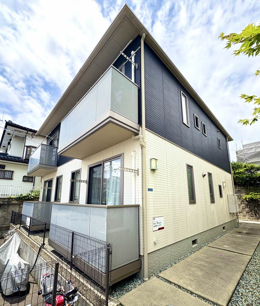 ネイビーハウス