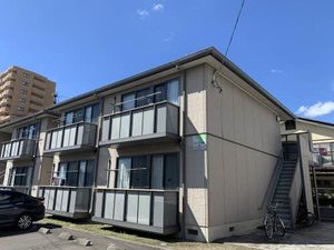 プレッセ山根Ｂ 201号-1