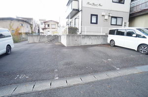 タウンコート・エミ 201号-1