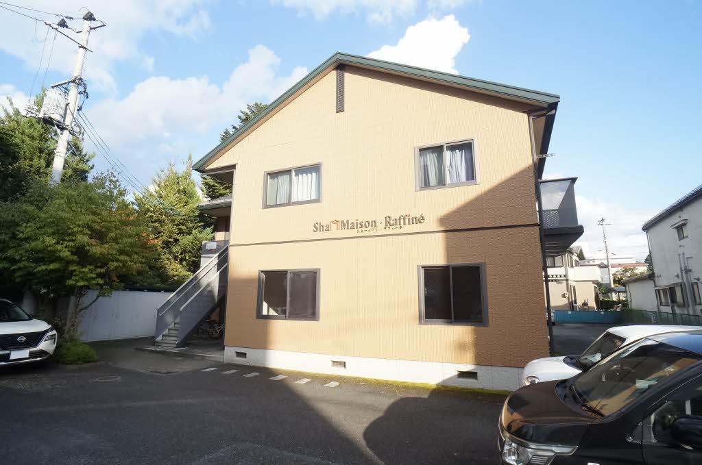 シャーメゾン　ラフィーネ202-1