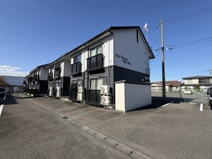 シャーメゾン詩歌の森　Ａ 202号-1