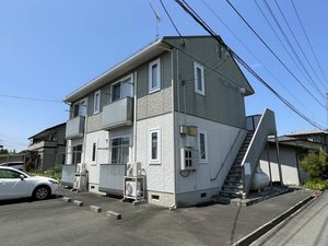 シャーメゾン栄 202号-1