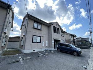 ロイヤルハイツ広面Ｂ