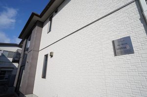 シャーメゾンイシファインＢ 103号-1