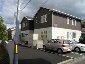 シャーメゾン　リッツ 202号-1