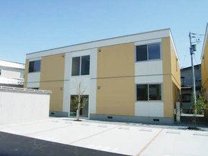 シャーメゾンタウン八重田Ｃ C202号-1