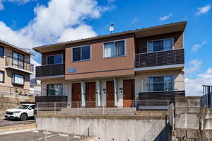 コーポハピネス中山 201号-1