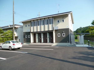 シャーメゾン鈴鹿 B102号-1