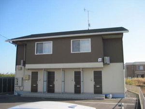 シャーメゾン花ノ井 B101号-1