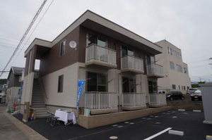 シャーメゾン小白川