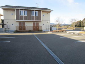 シャーメゾン西町 B202号-1