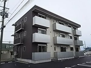 シャーメゾン日の出町 302号-1