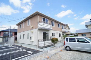 シャーメゾン愛子中央 101号-1