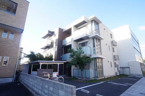 シャーメゾンｈａｌｅ 202号-1