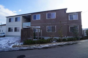 シャーメゾン富沢ガーデン 202号-1