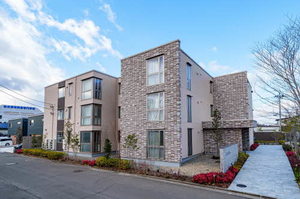 ヴィラ　ゼルコバ