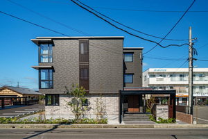 グランドメゾン新屋敷 202号-1