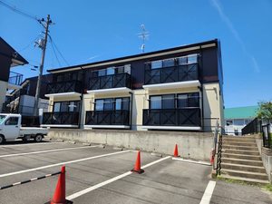 ラークヒルズ　Ａ