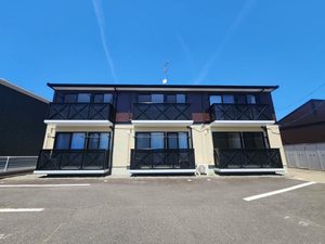 ラークヒルズ　Ｃ 103号-1