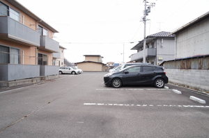 エステート笹谷２１Ⅱ 201号-2