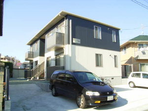 ラッキーコート荒巻 201号-1