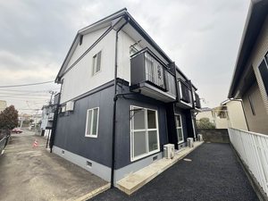 メゾンＭＲ 201号-1