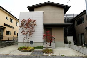 八戸市根城２丁目　貸家