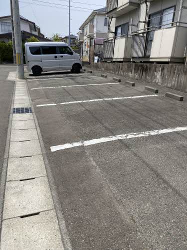 パインヒルズ 102号-13