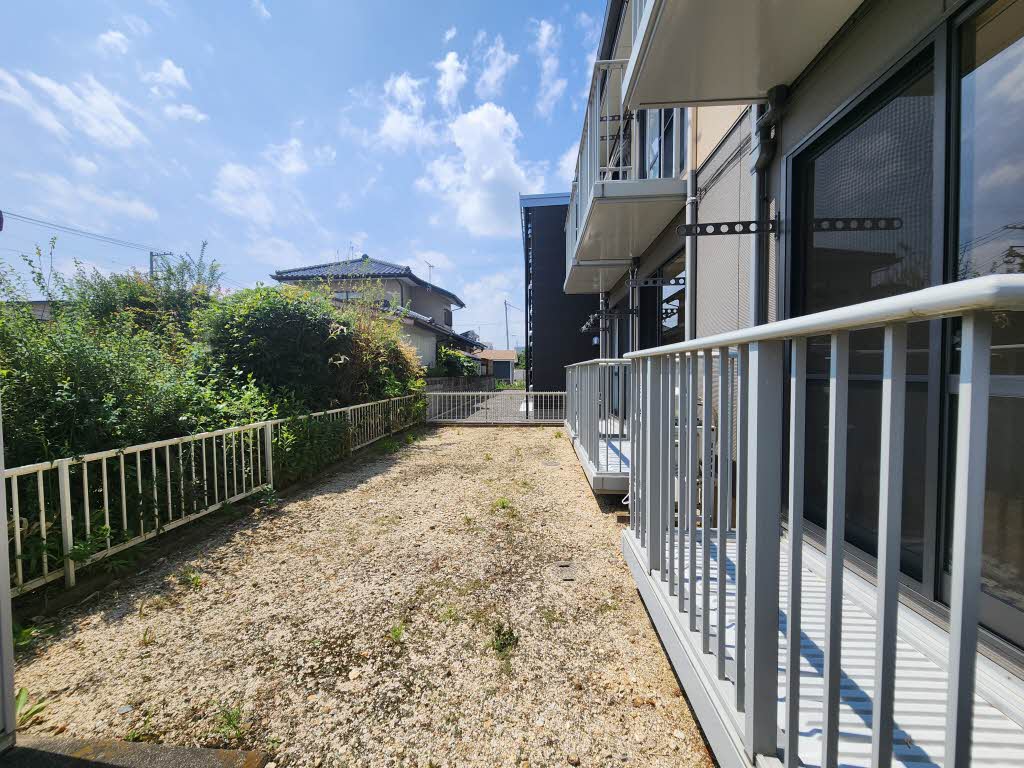 リィ・シイン 102号-14