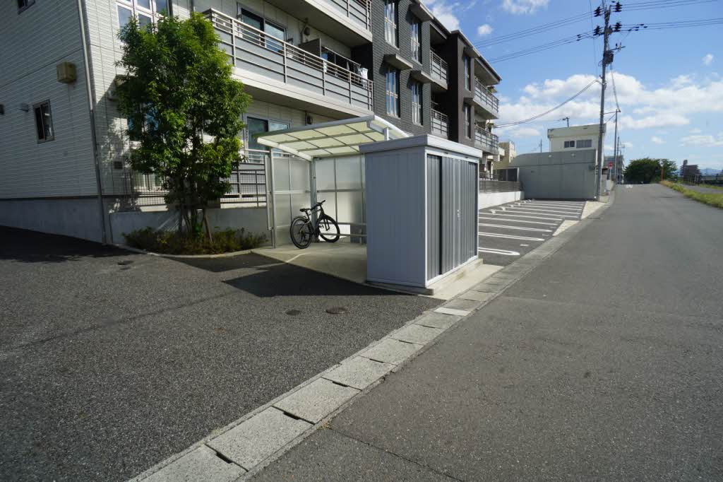 ベレオ新屋敷 303号-15